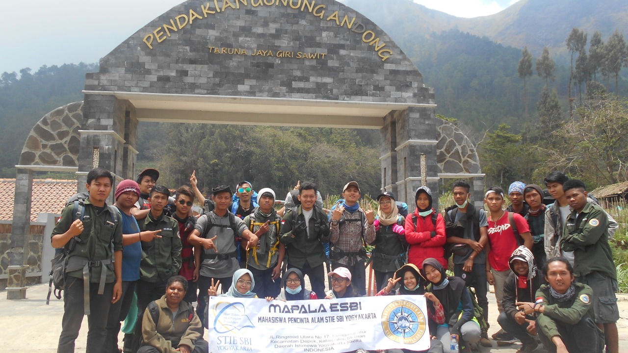 Pendakian Gunung Mapala SBI – STIE Solusi Bisnis Indonesia