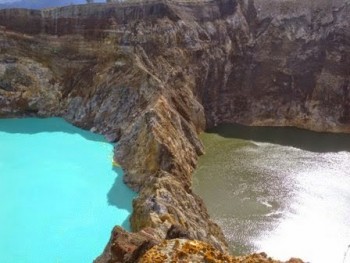 danau kelimutu